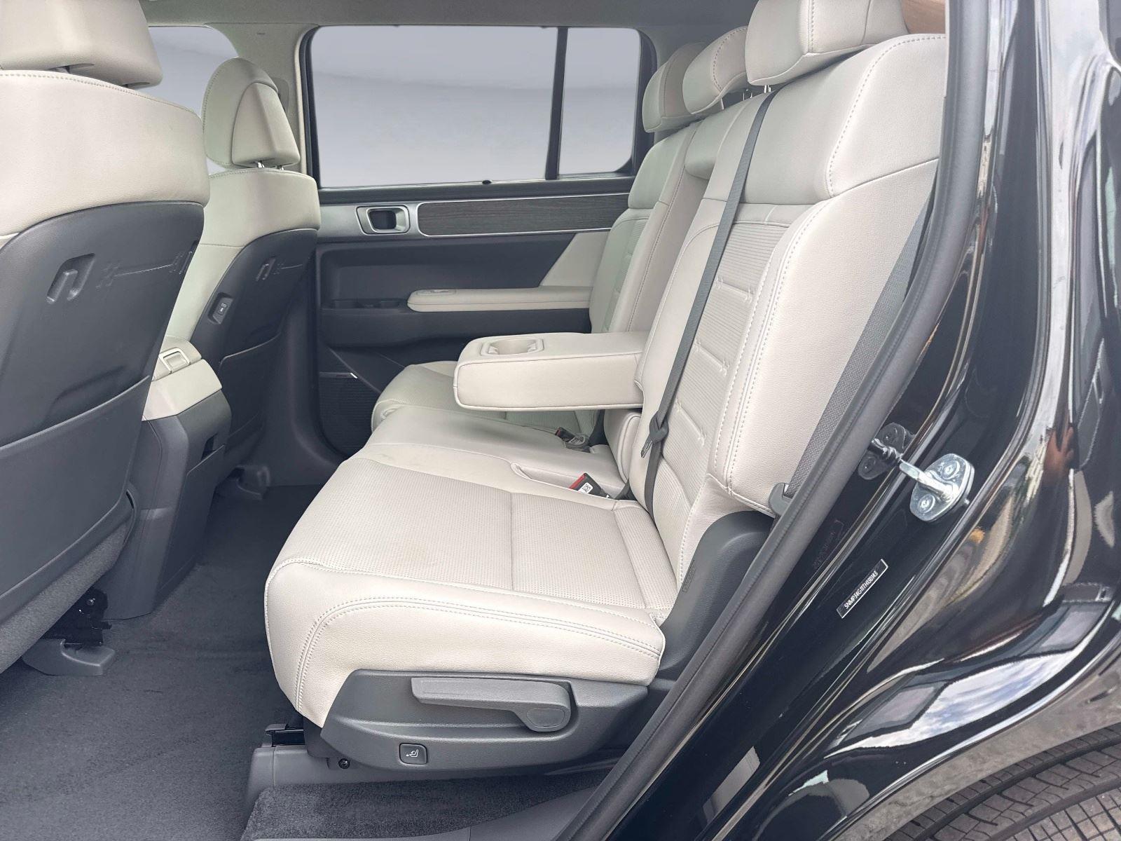 2026 Hyundai Santa Fe Hybrid Limited 7P