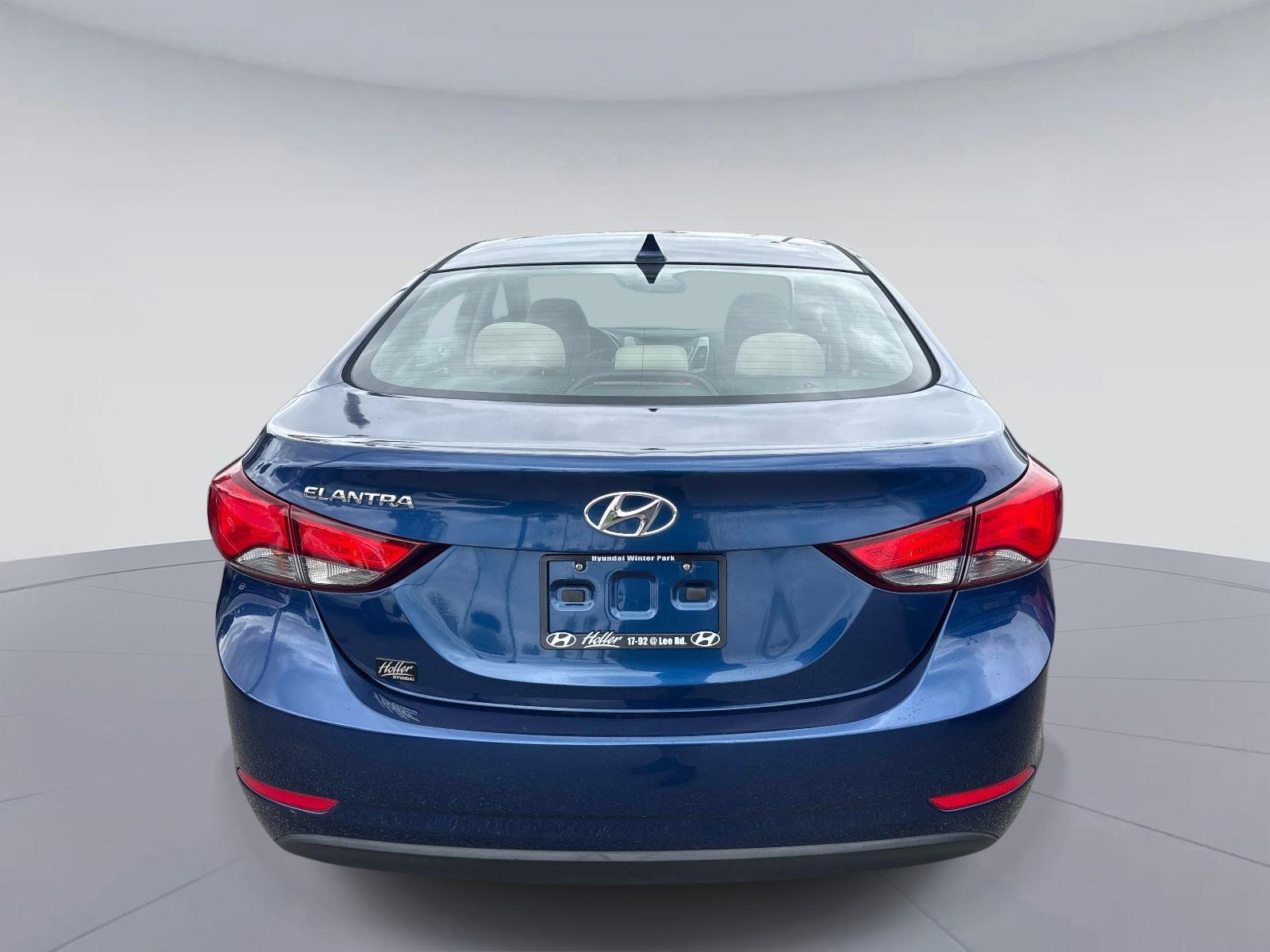 2016 Hyundai Elantra SE