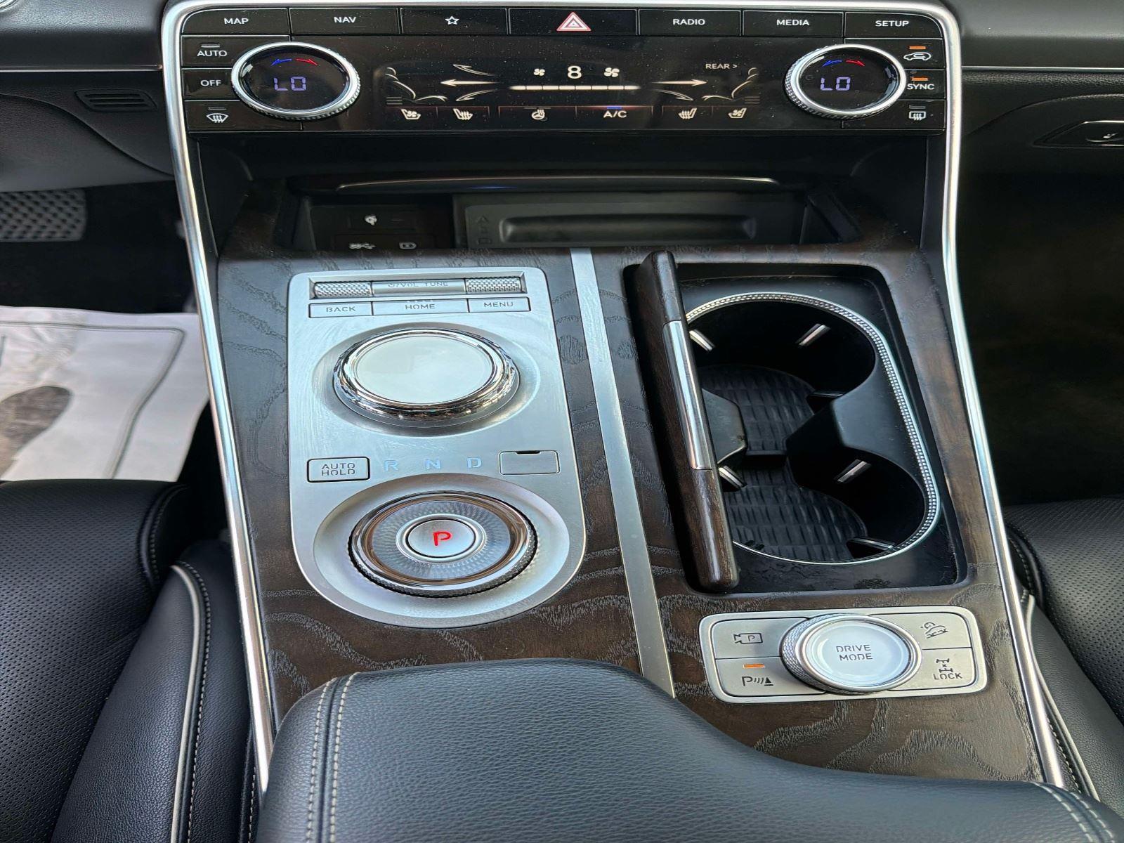2023 Genesis GV80