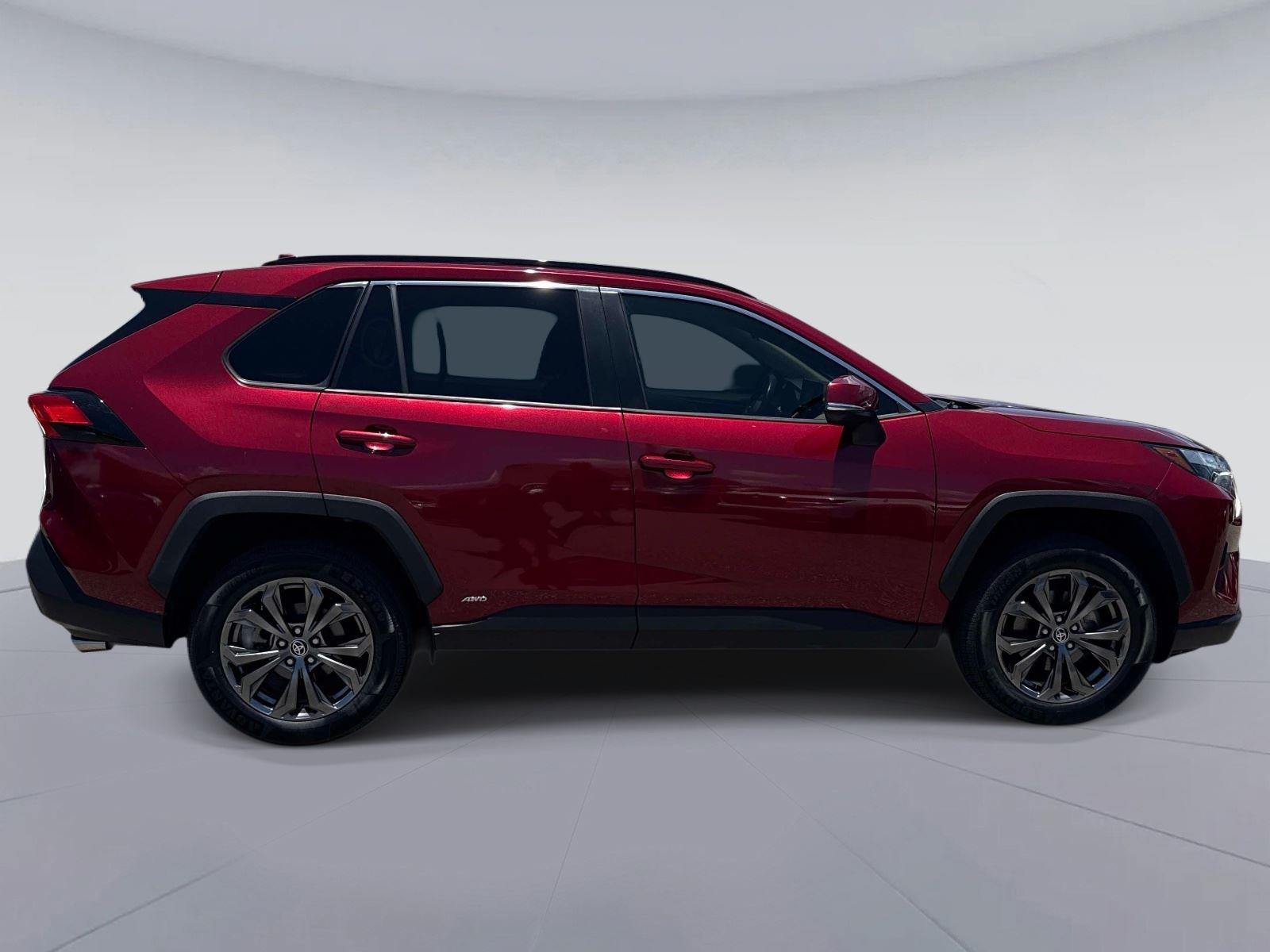2022 Toyota RAV4 Hybrid XLE Premium