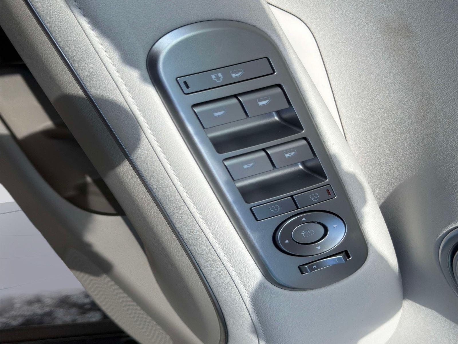 2026 Hyundai Palisade Hybrid Blue SEL Premium 8P