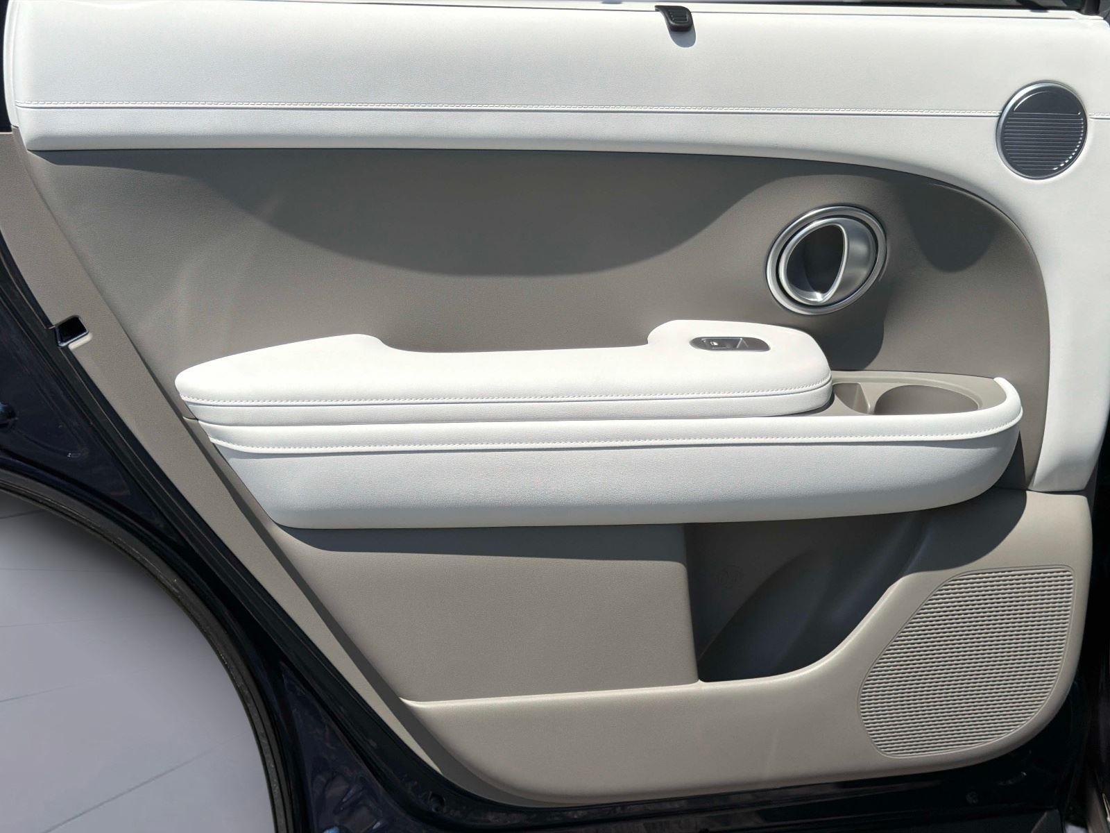 2026 Hyundai Palisade Hybrid Blue SEL 7P