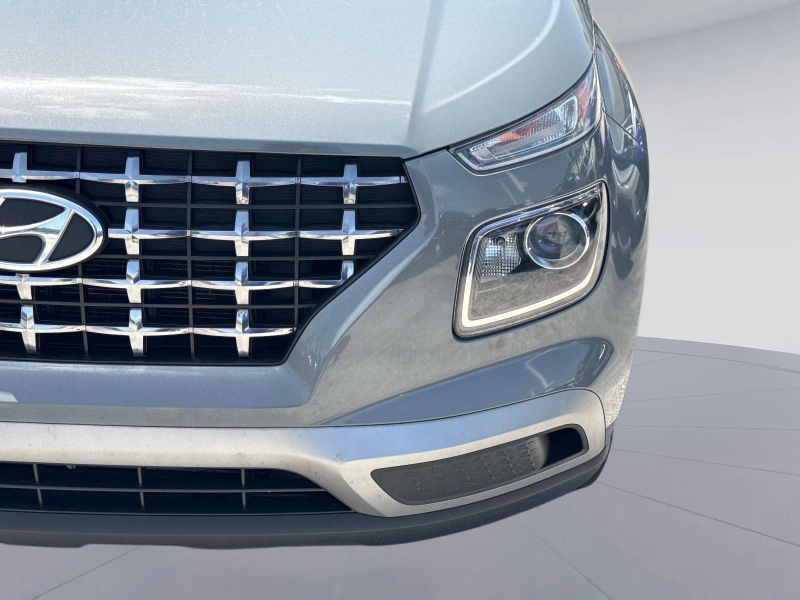 2022 Hyundai Venue SEL