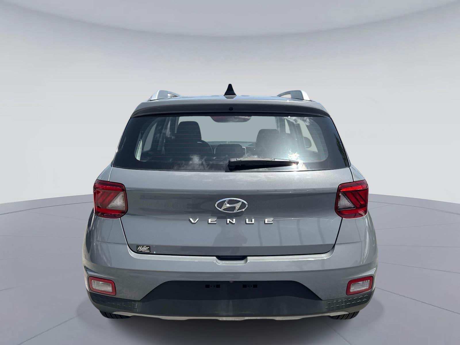 2022 Hyundai Venue SEL