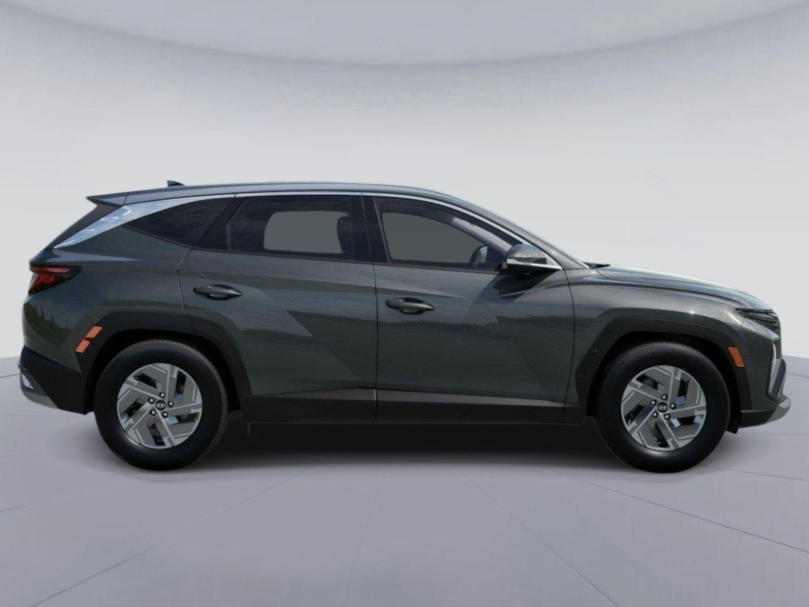2026 Hyundai Tucson Hybrid SE