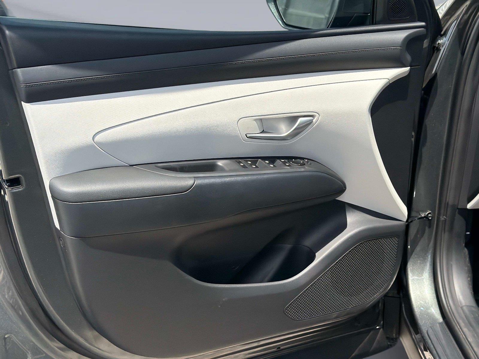 2026 Hyundai Tucson Hybrid SE