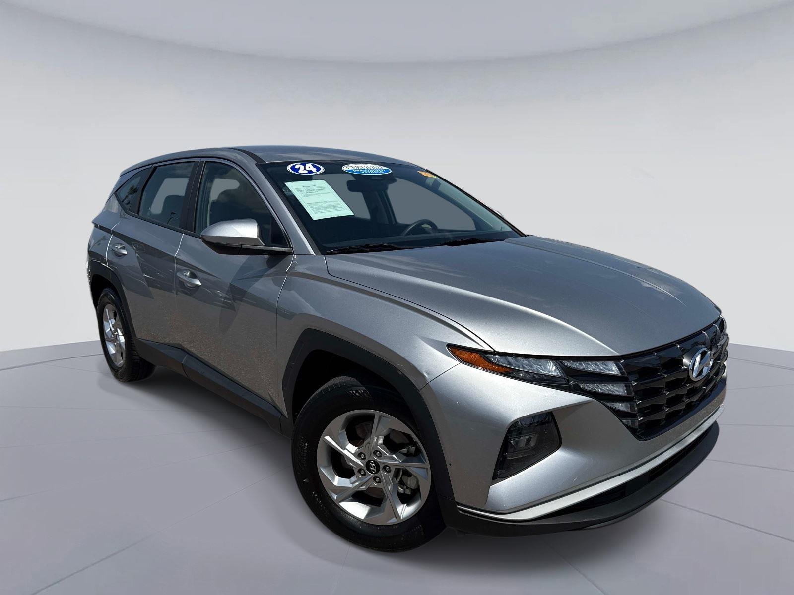 Shimmering Silver 2024 Hyundai Tucson SUV / Crossover Front-Wheel Drive Automatic