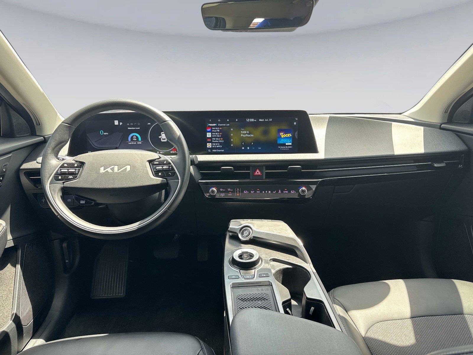 2022 Kia EV6 Light