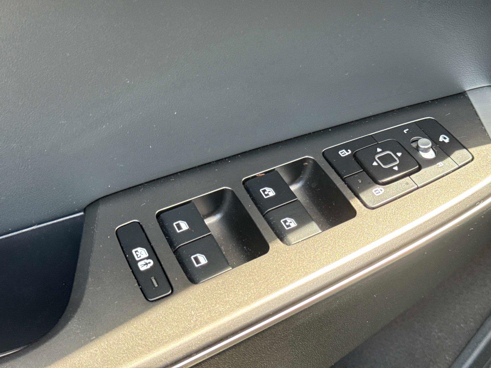 2022 Kia EV6 Light