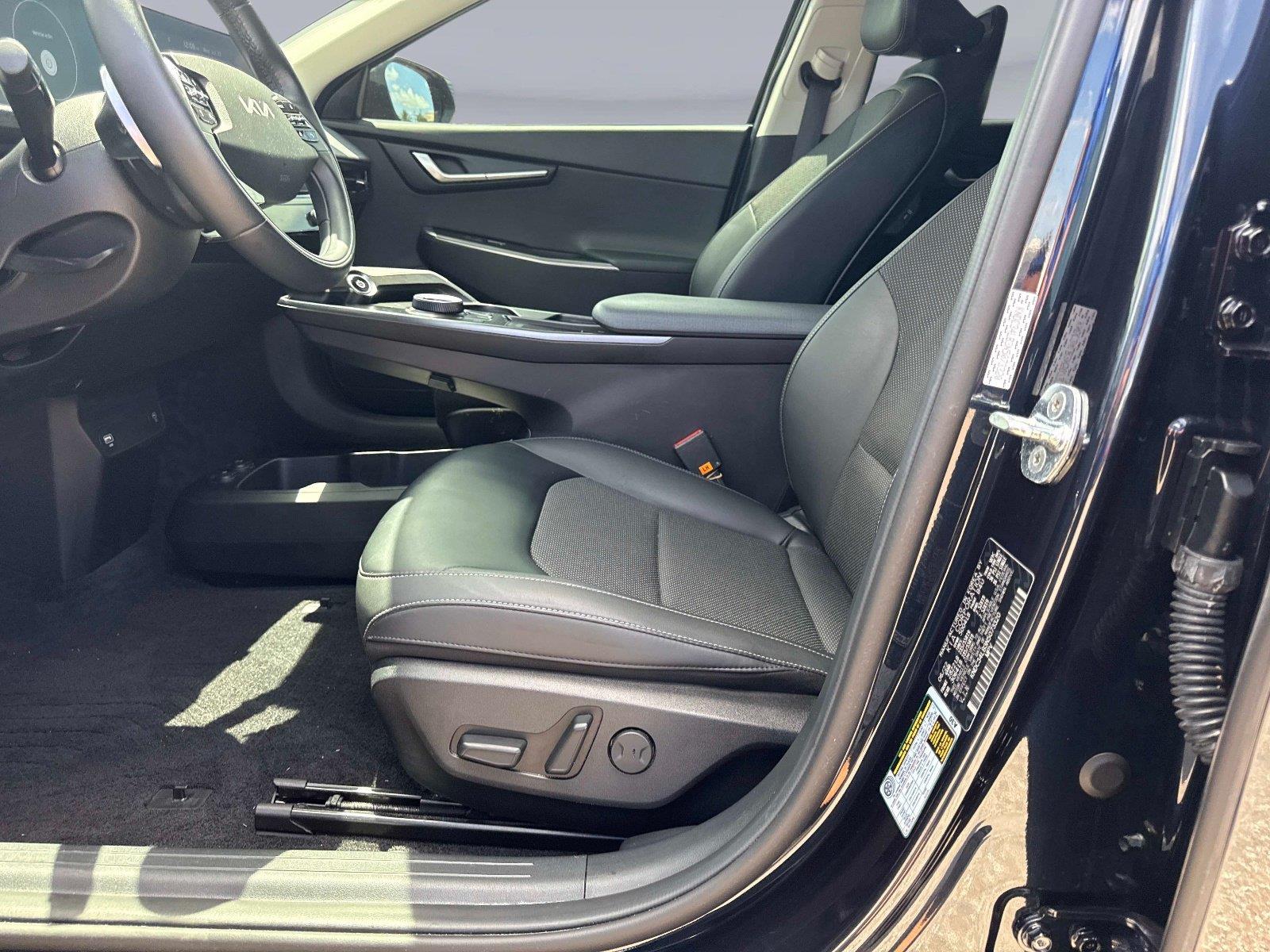 2022 Kia EV6 Light