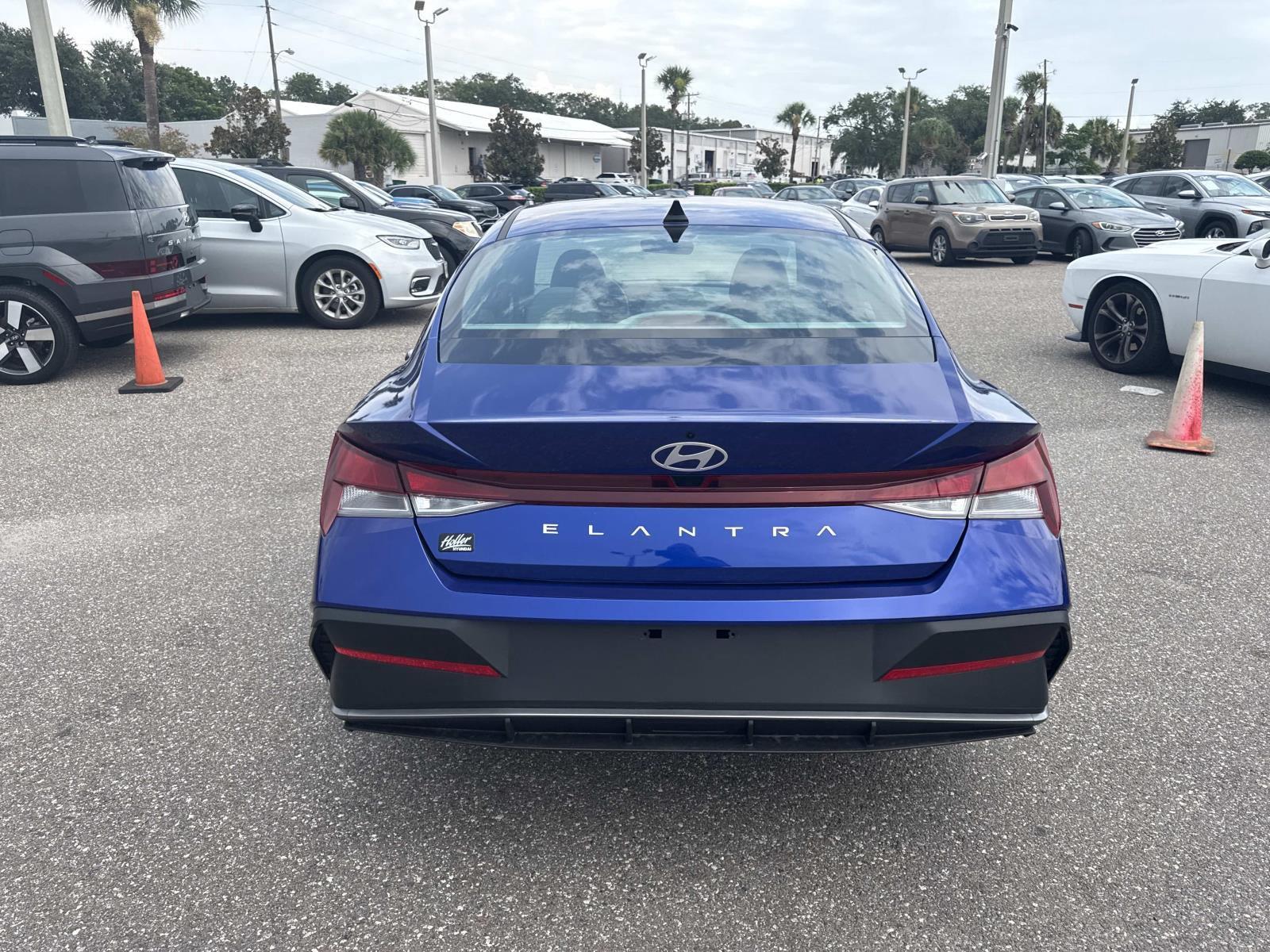2026 Hyundai Elantra SE