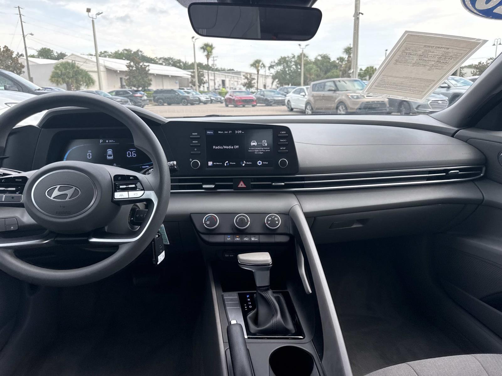 2026 Hyundai Elantra SE