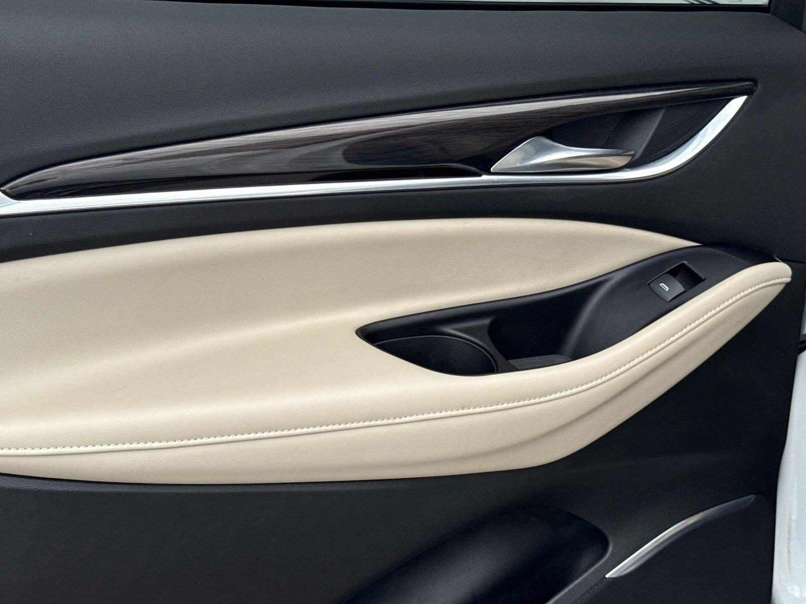 2018 Buick Enclave Essence