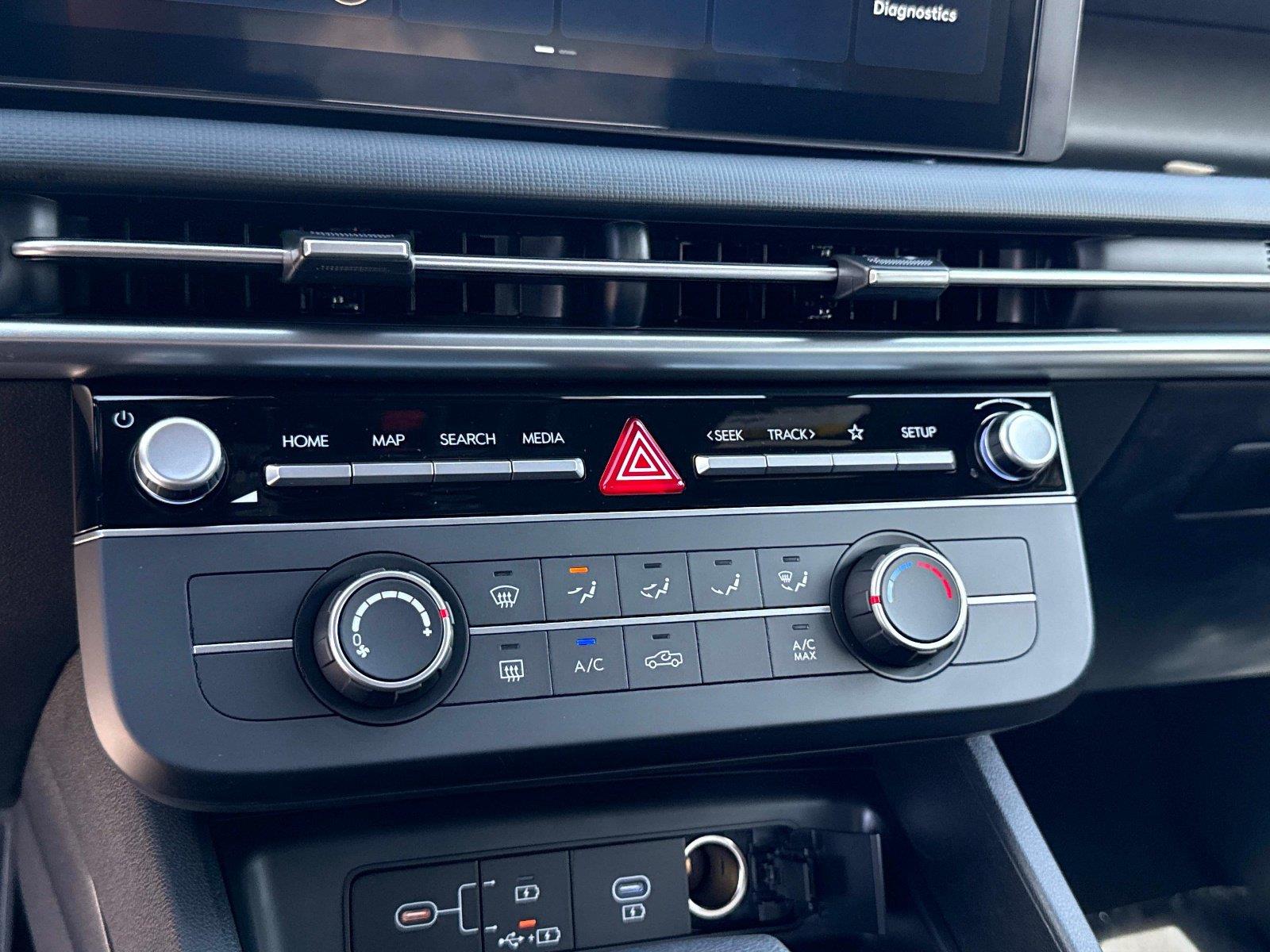 2027 Hyundai Santa Cruz SE