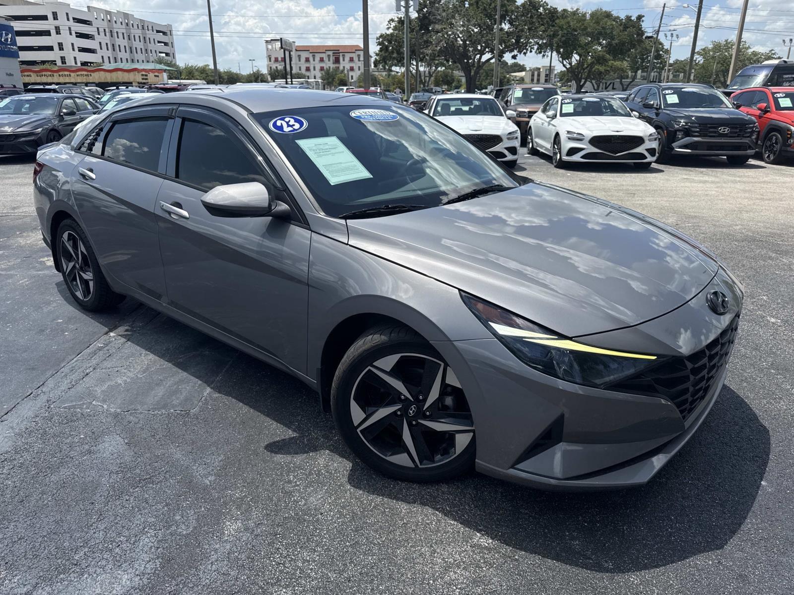 Shimmering Silver Pearl 2023 Hyundai Elantra Sedan Front-Wheel Drive Continuously Variable Transmission