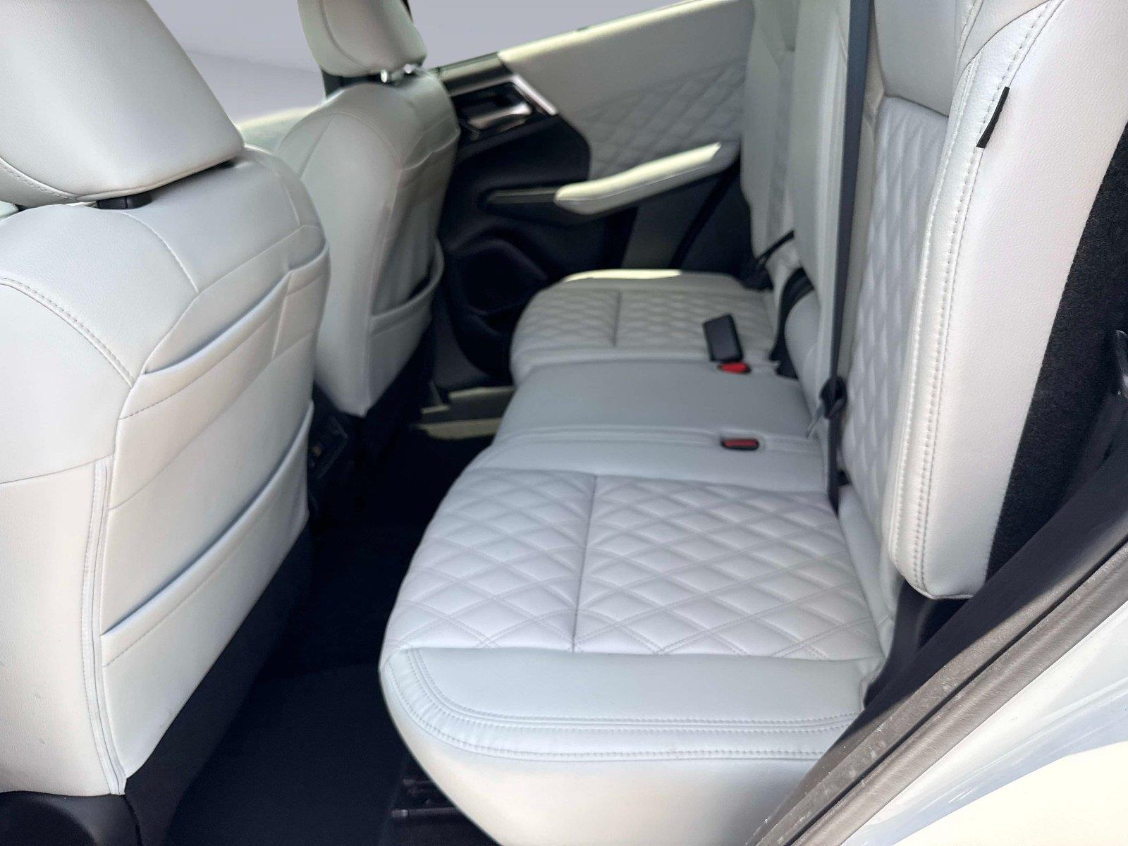 2024 Mitsubishi Outlander SEL