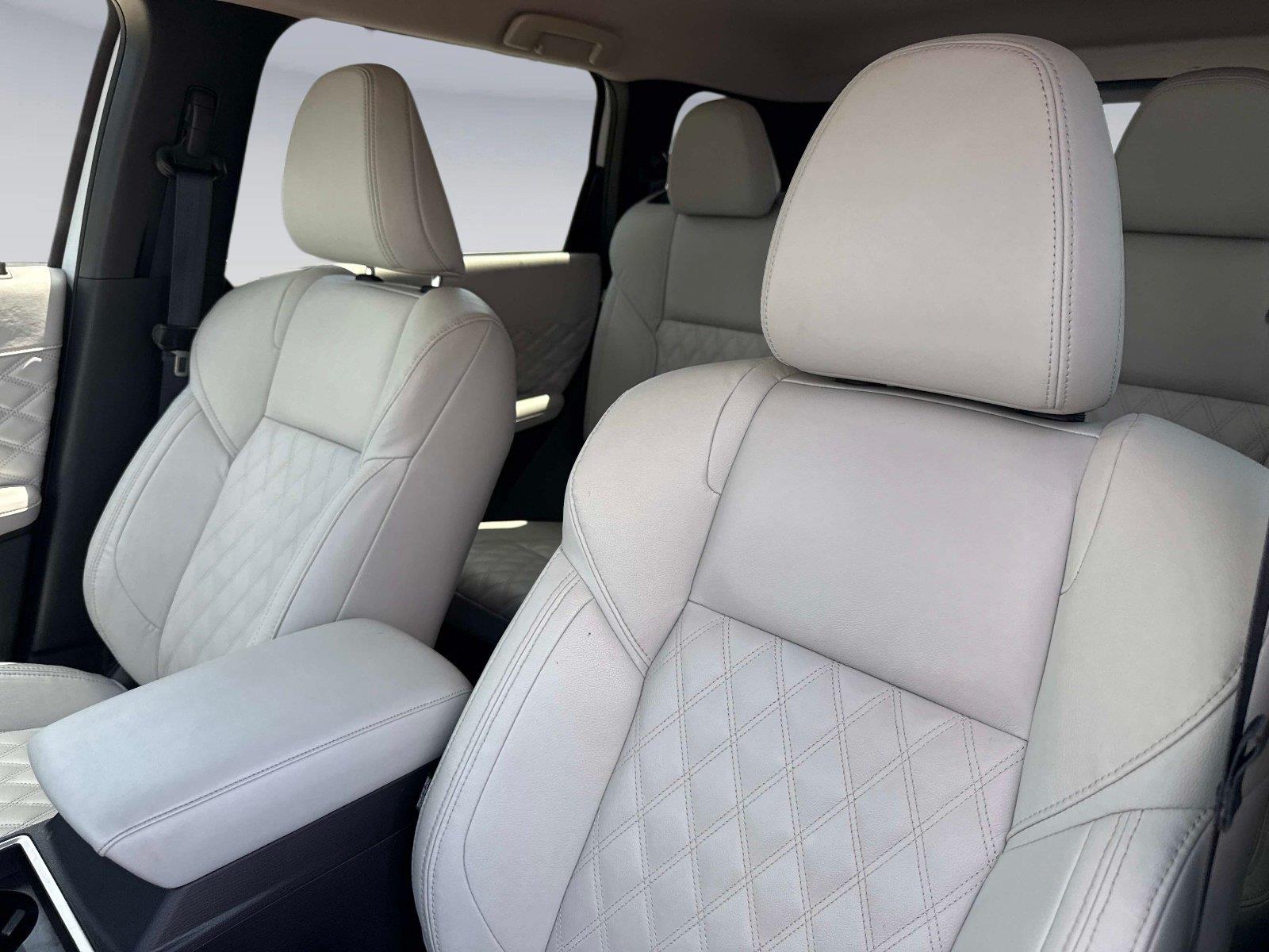 2024 Mitsubishi Outlander SEL