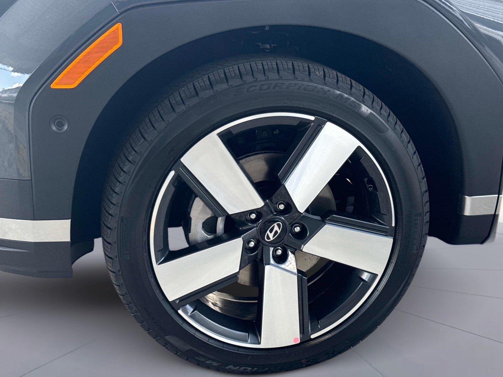 2027 Hyundai Santa Fe Hybrid Limited 7P