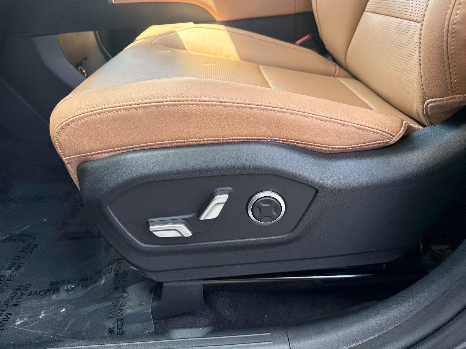 2027 Hyundai Santa Fe Hybrid Limited 7P