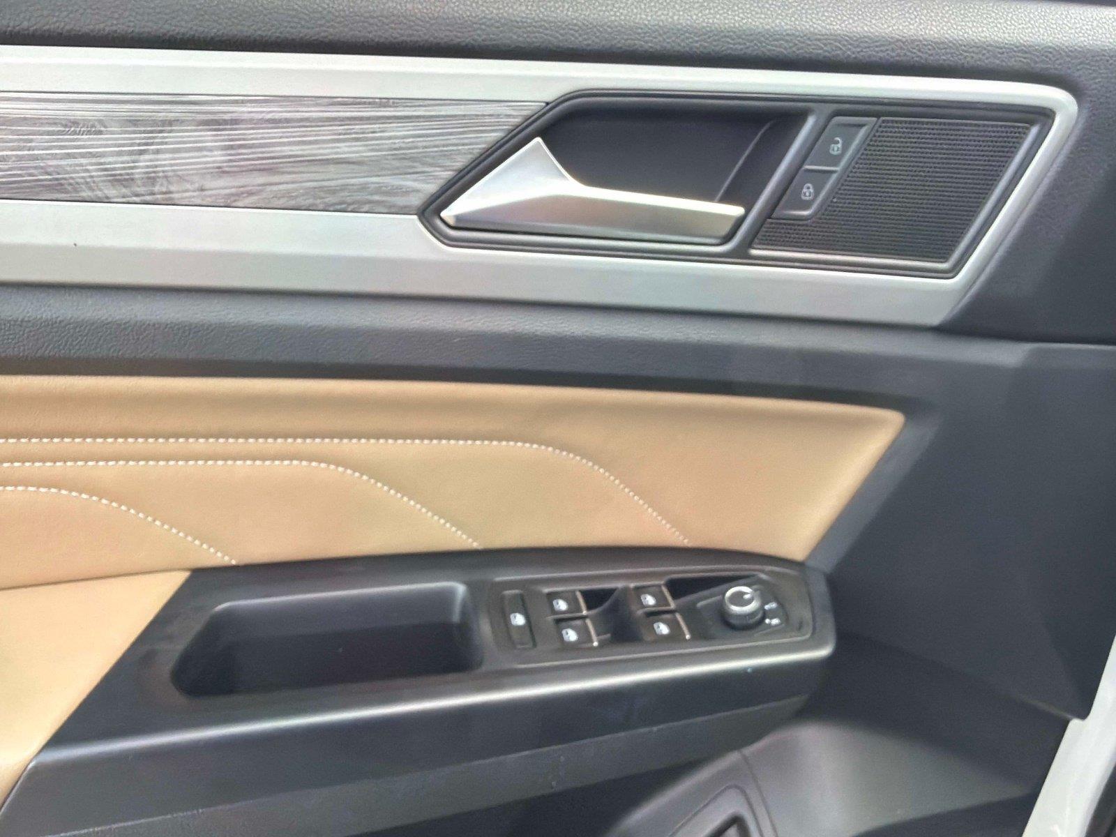 2021 Volkswagen Atlas Cross Sport 2.0T SE w/Technology