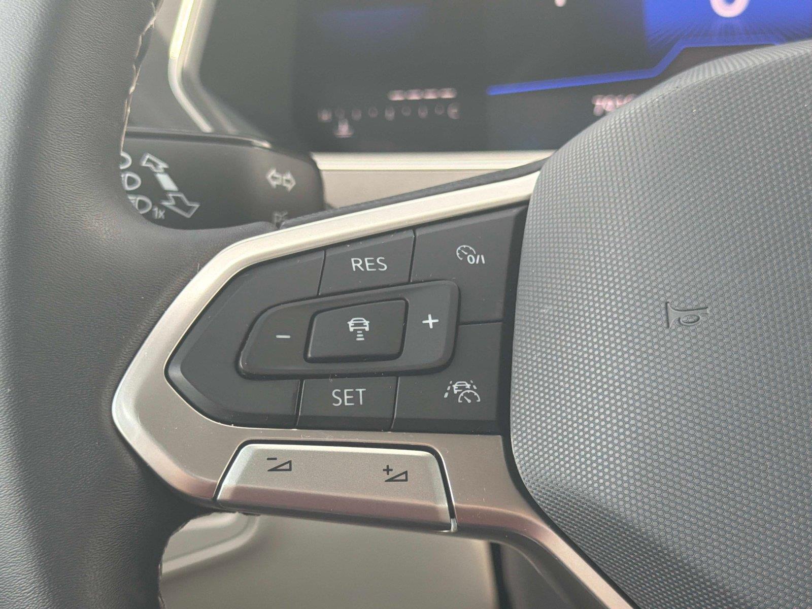 2023 Volkswagen Tiguan SE