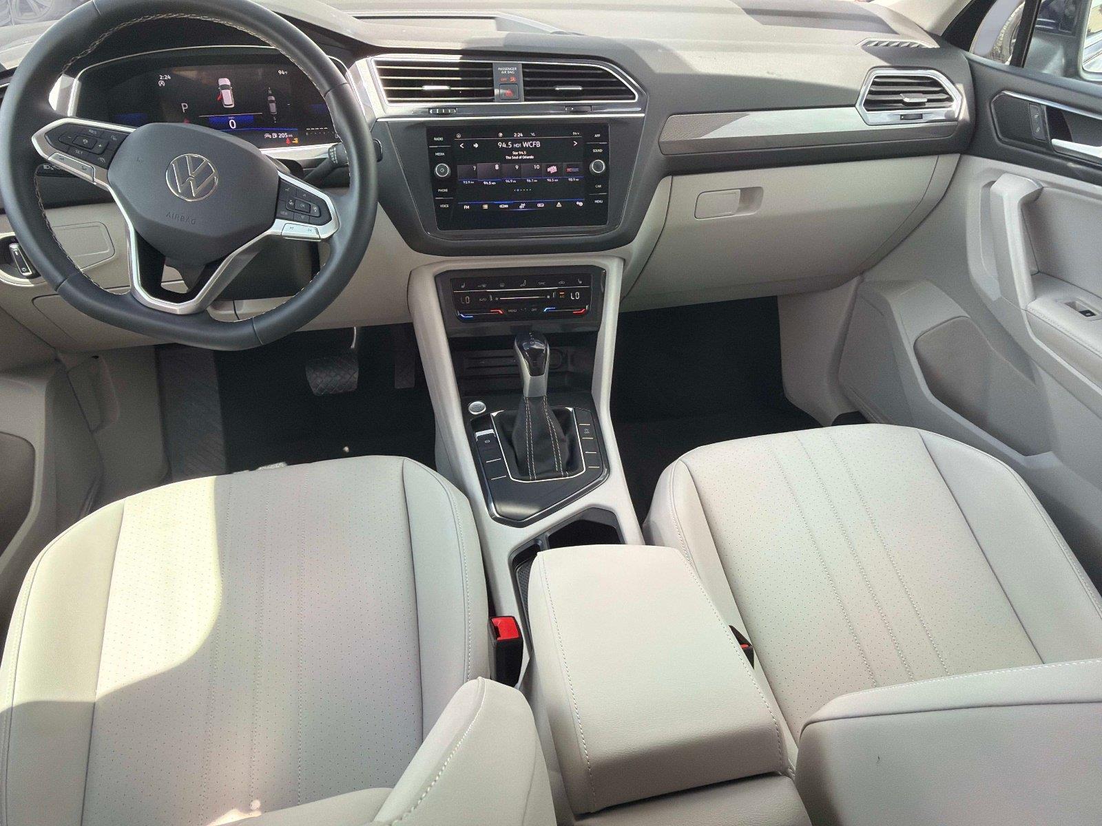 2023 Volkswagen Tiguan SE