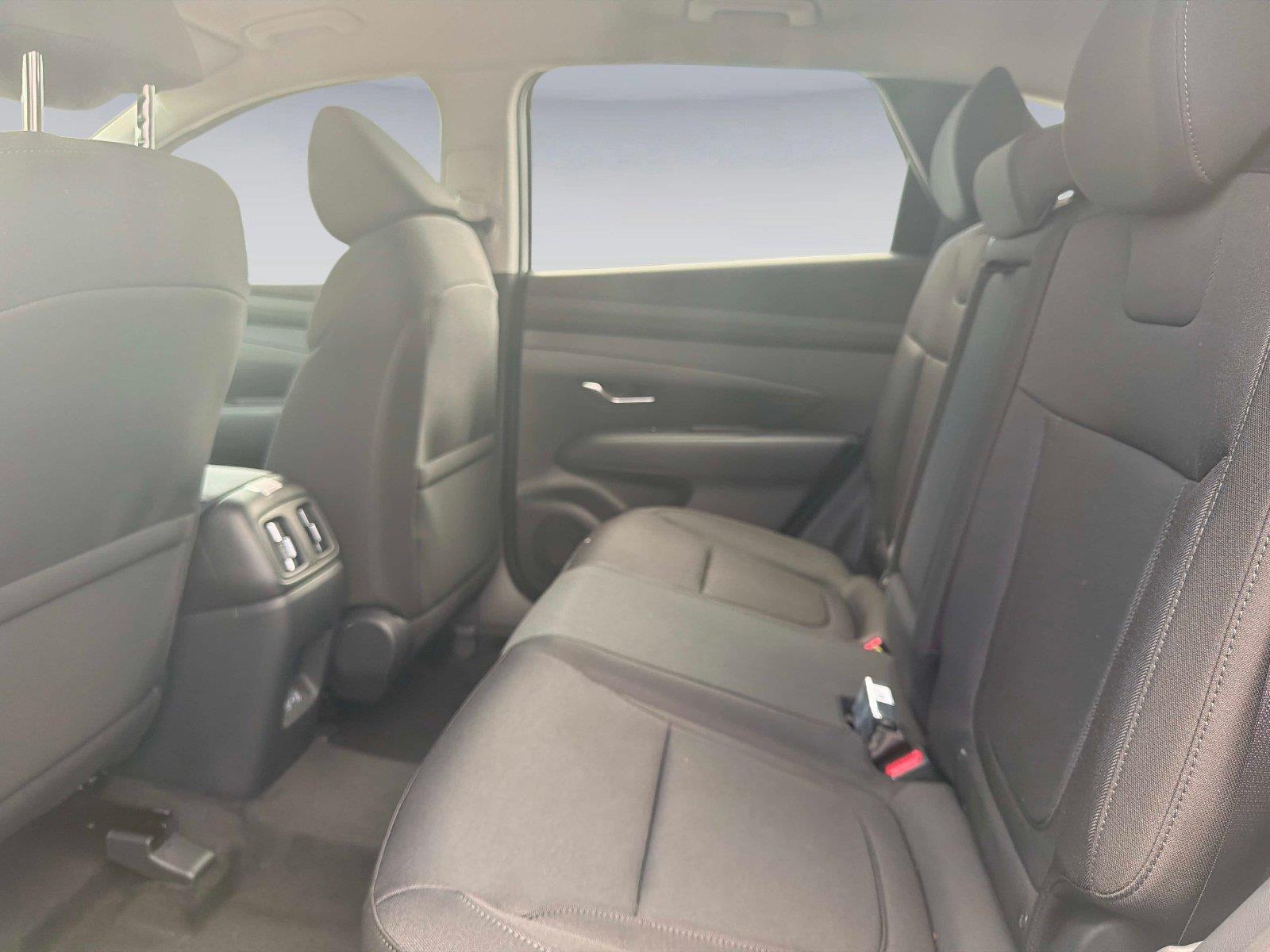 2026 Hyundai Tucson Hybrid SE