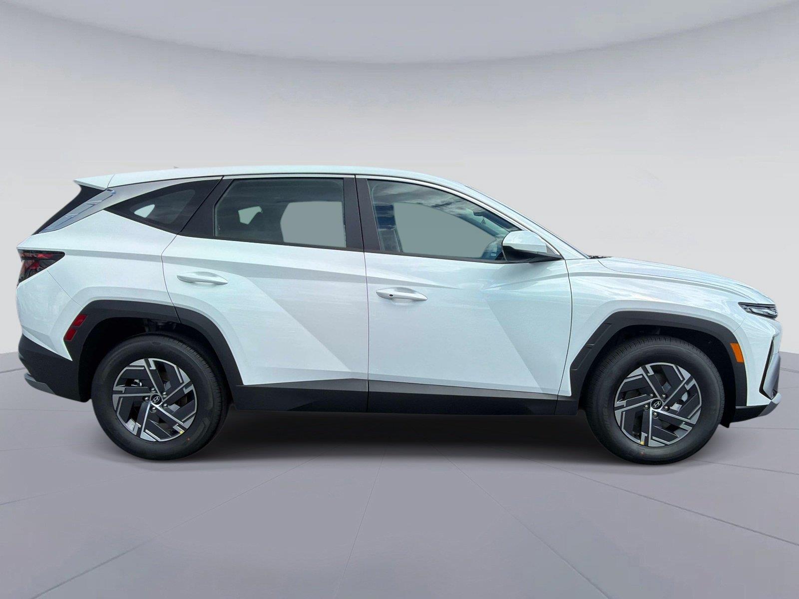 2026 Hyundai Tucson Hybrid SE