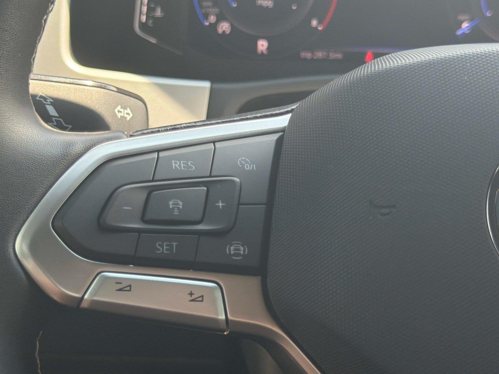 2023 Volkswagen Atlas Cross Sport 3.6L V6 SE w/Technology