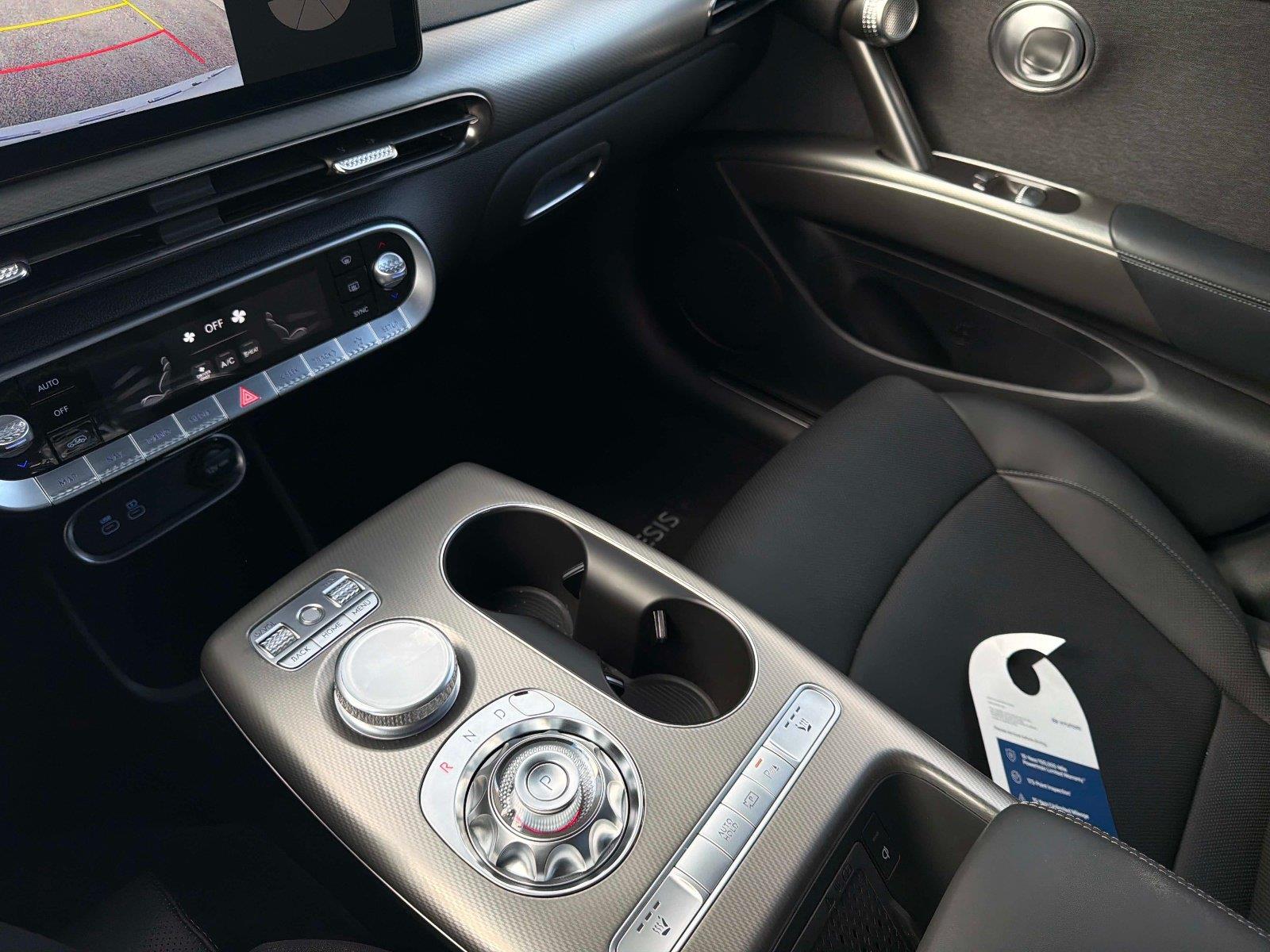 2025 Genesis GV60 Standard