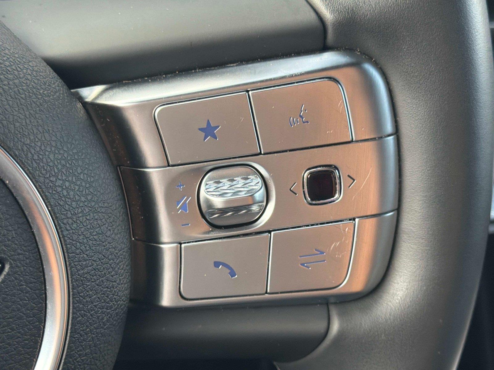 2025 Genesis GV60 Standard