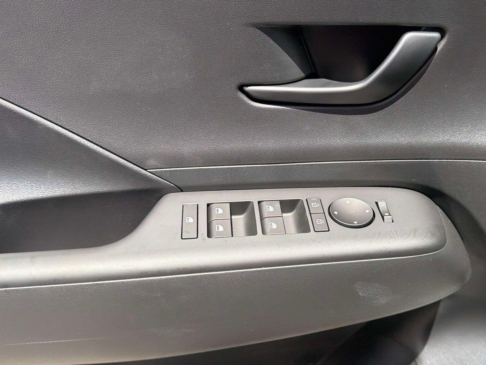 2027 Hyundai Kona SE