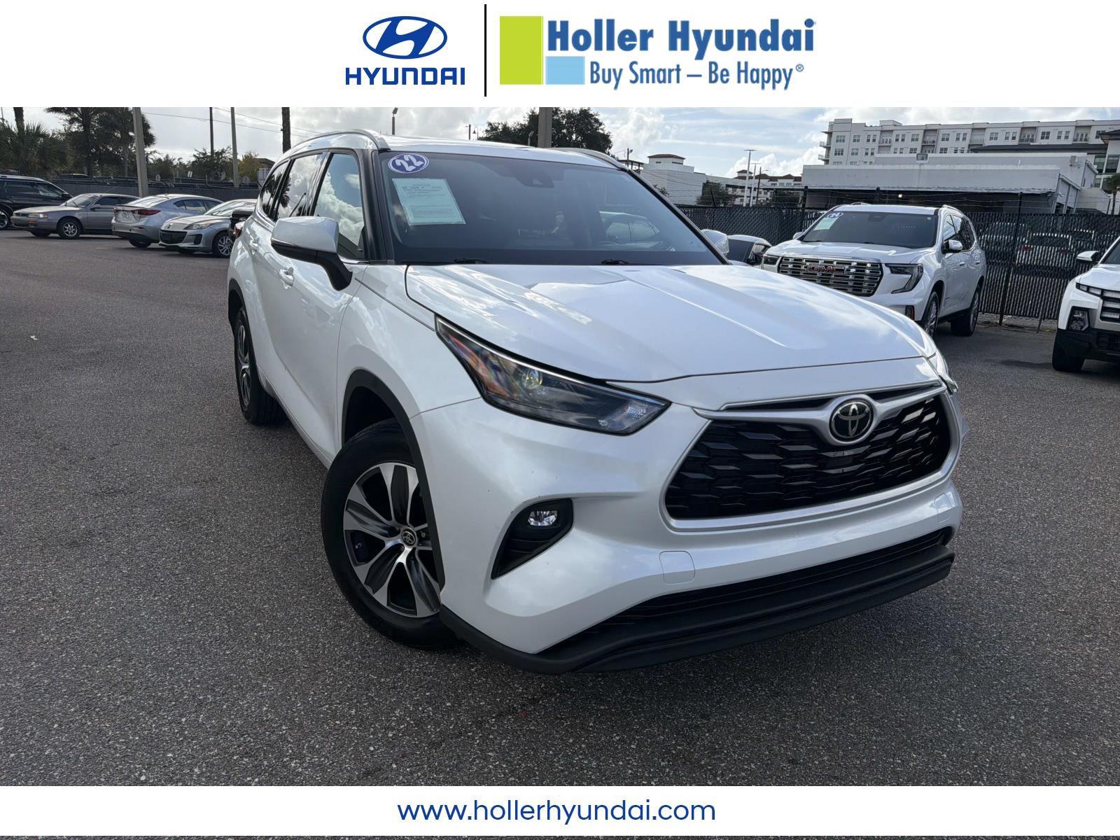 2022 Toyota Highlander XLE FWD