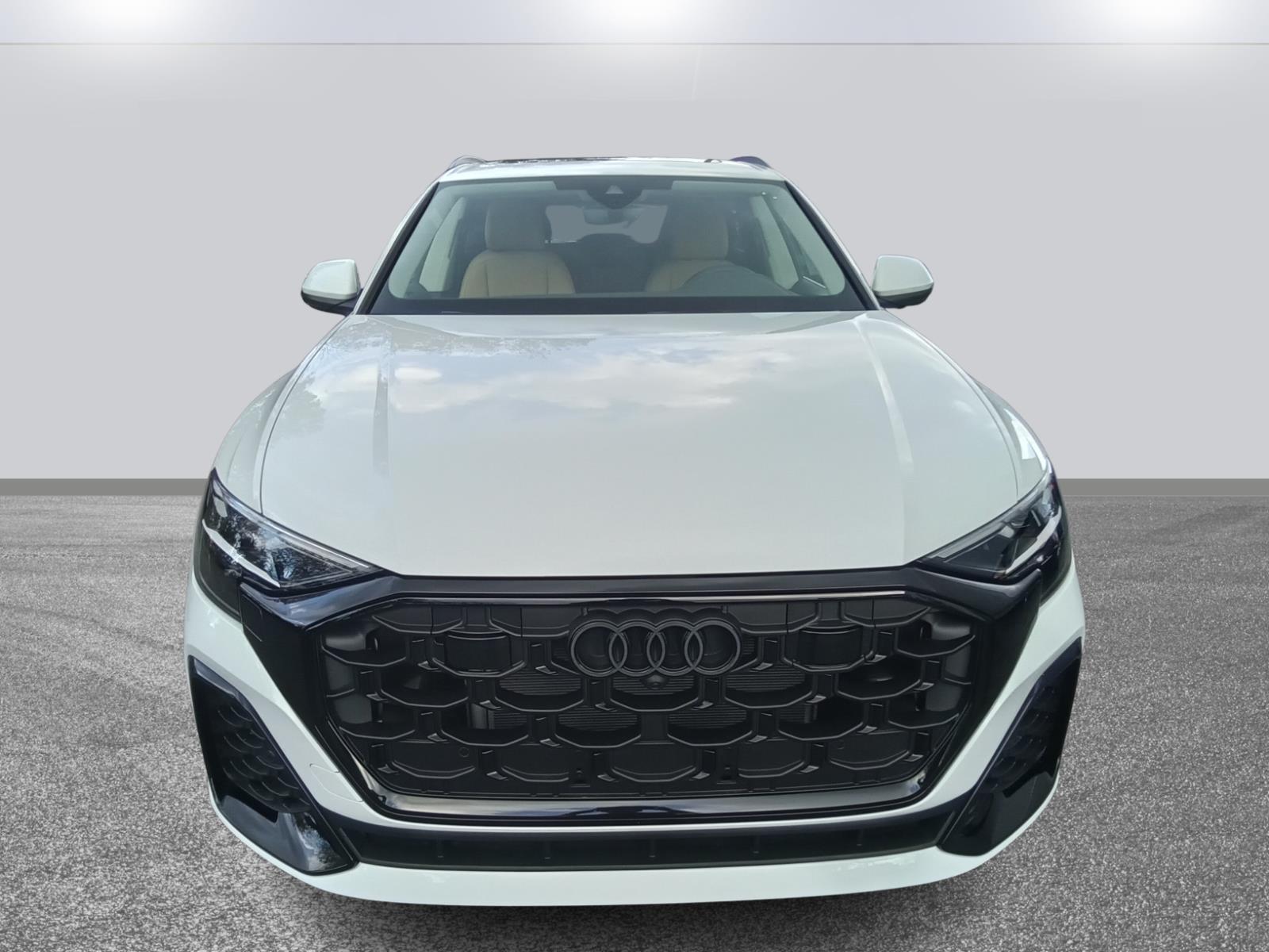 2025 Audi Q8 Premium Plus