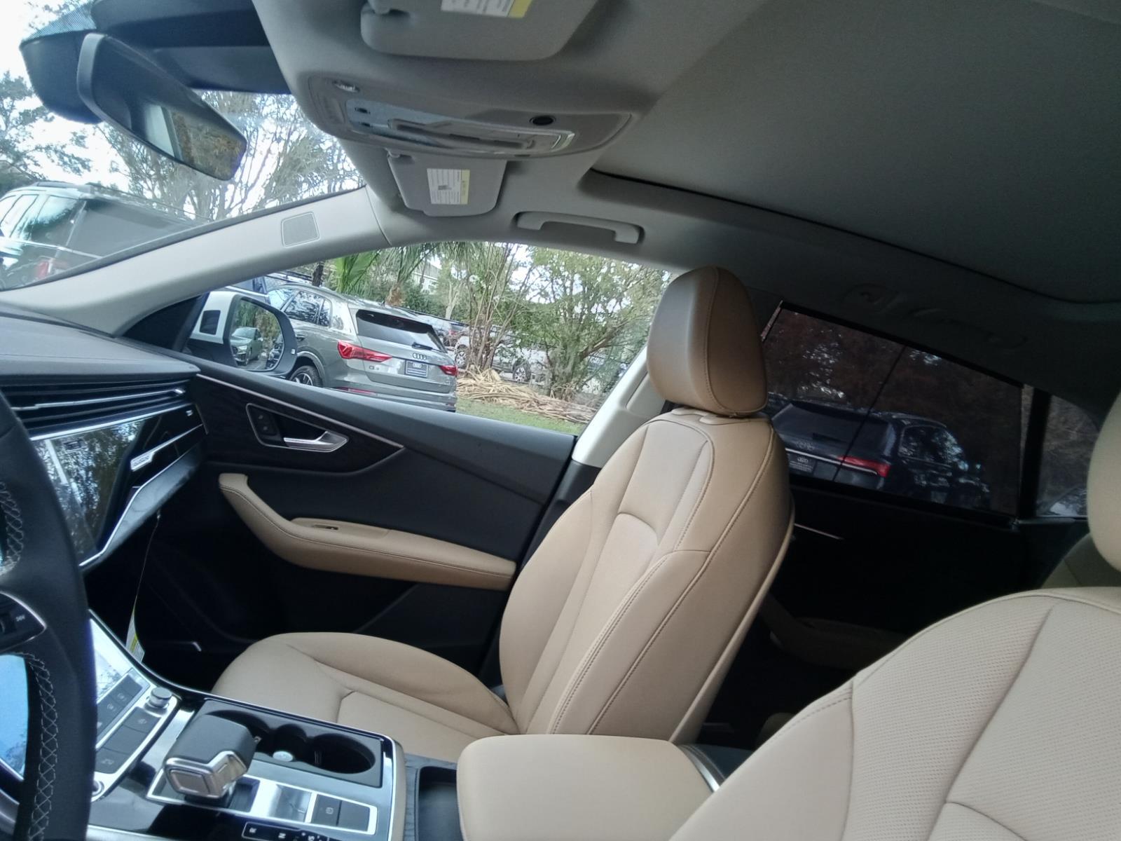 2025 Audi Q8 Premium Plus