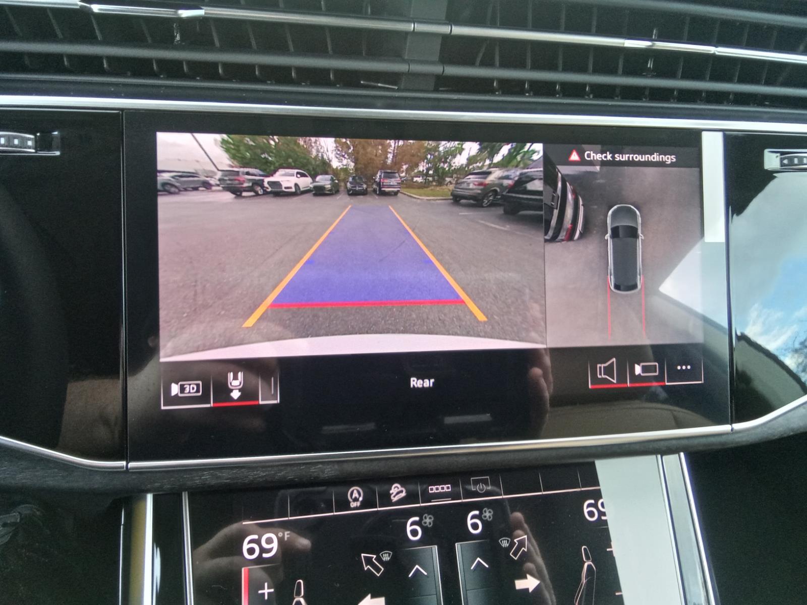 2025 Audi Q8 Premium Plus