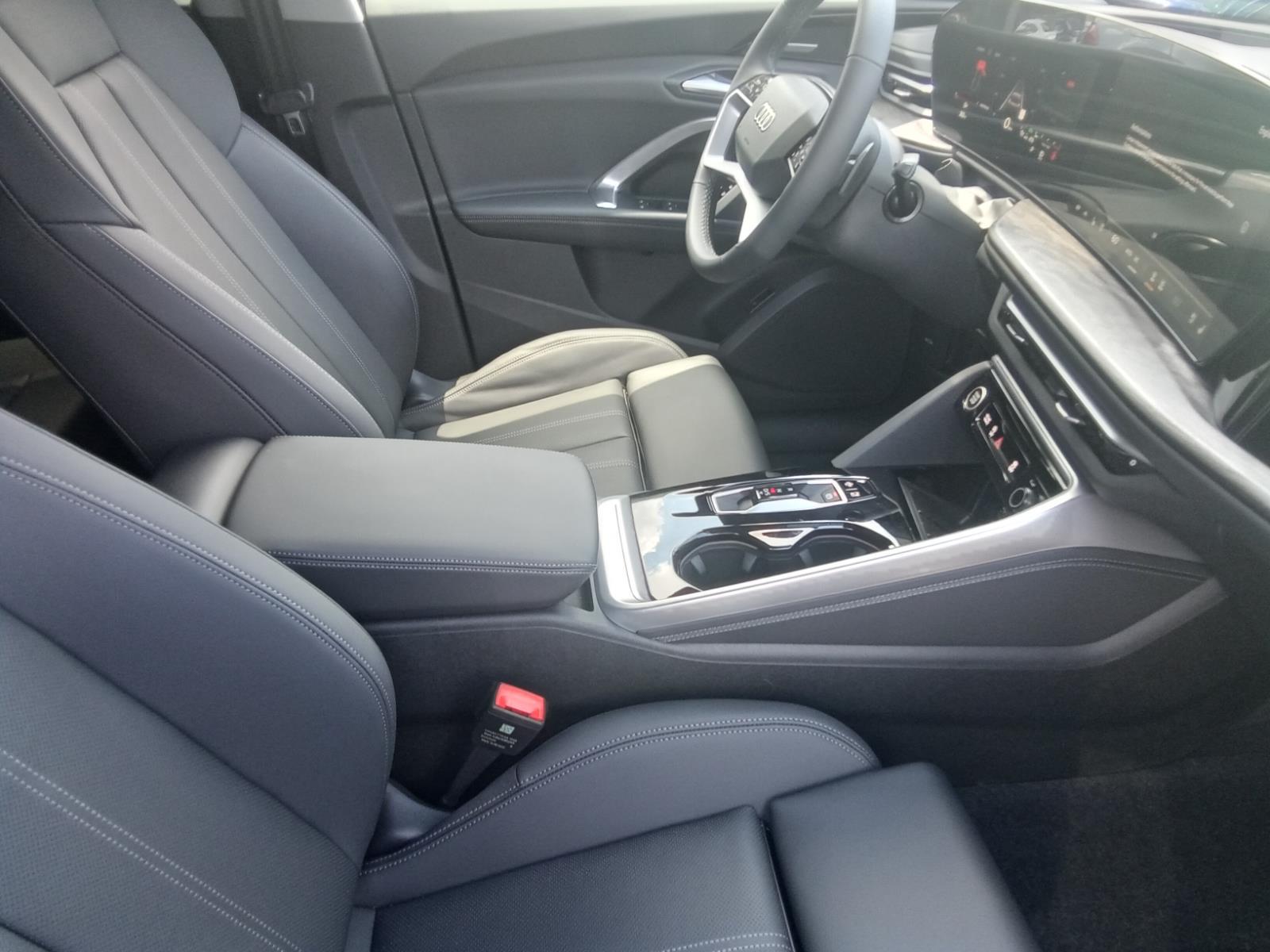 2025 Audi Q5 Prestige