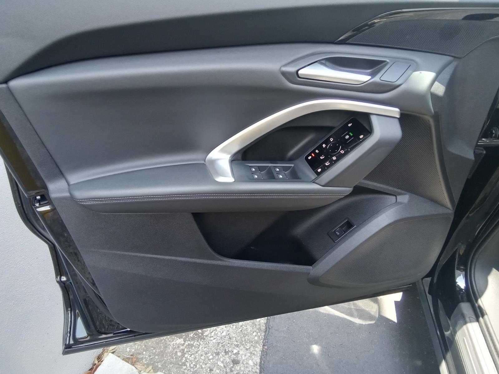 2025 Audi Q5 Premium