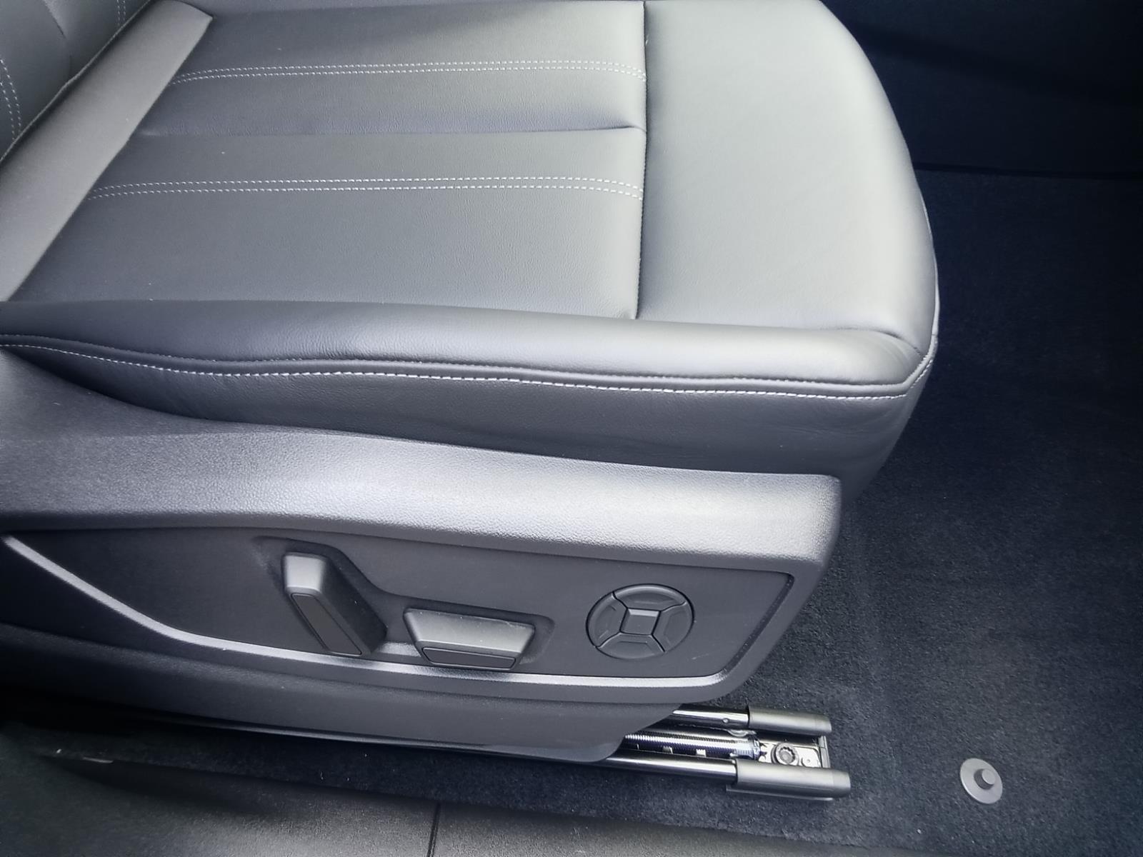 2025 Audi Q5 Premium
