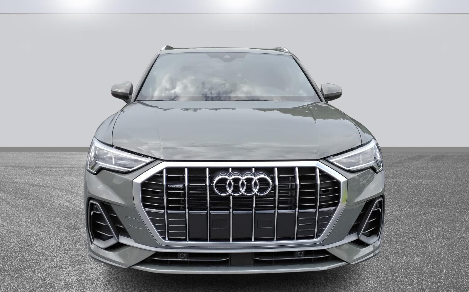 2025 Audi Q3 S line Premium photo 2