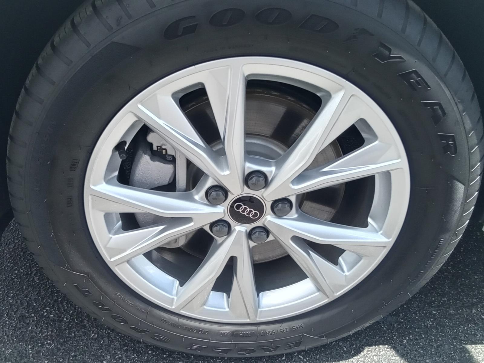 2024 Audi Q3 S line Premium Plus