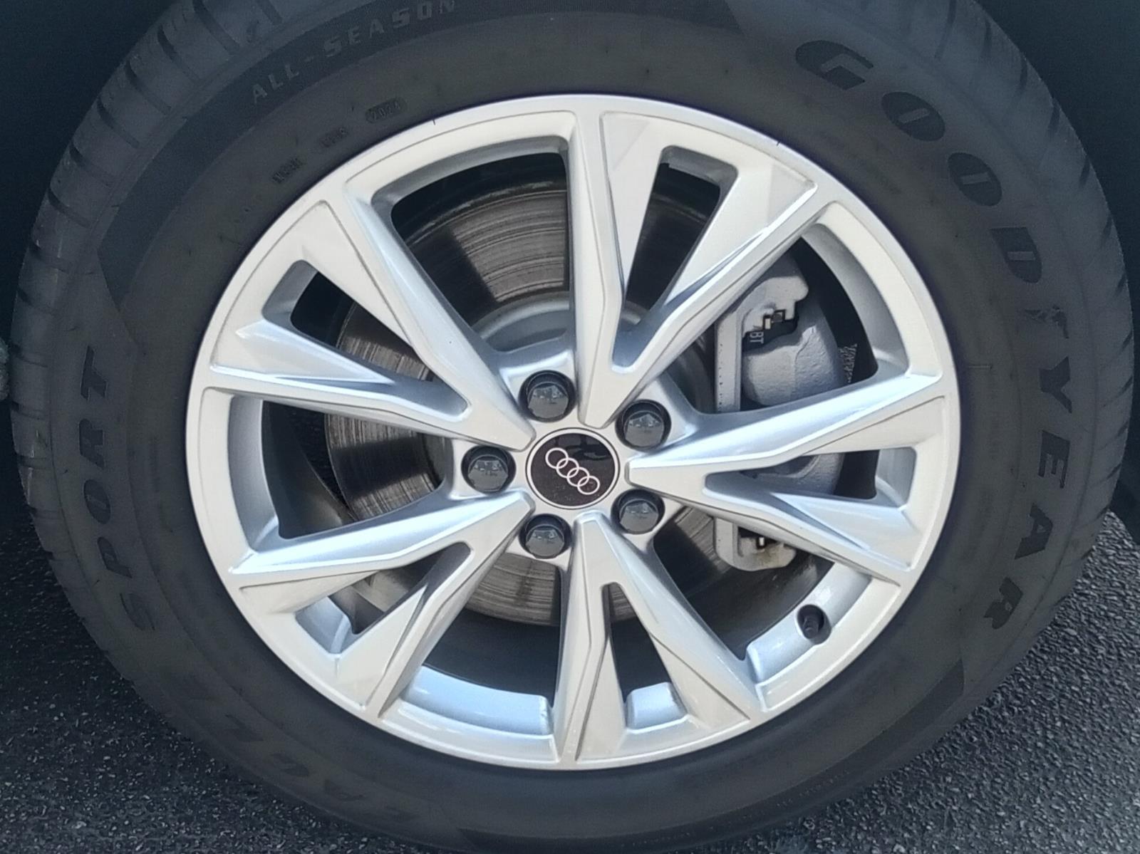 2024 Audi Q3 S line Premium Plus