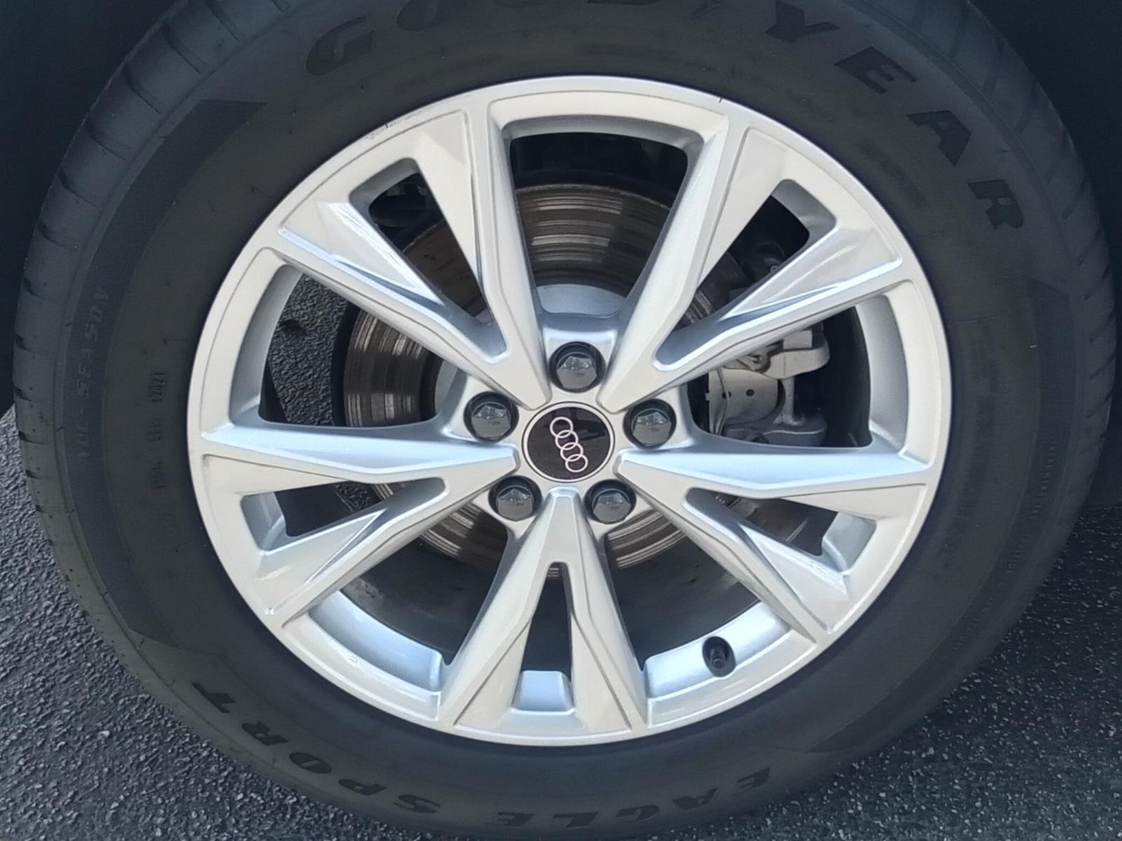 2024 Audi Q3 S line Premium Plus