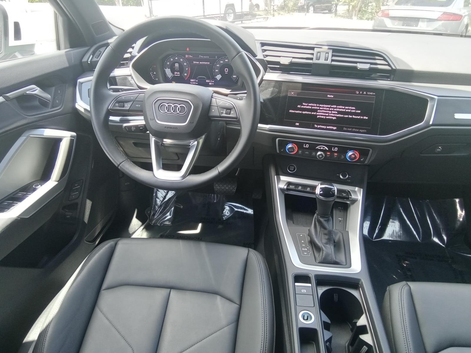 2024 Audi Q3 S line Premium Plus