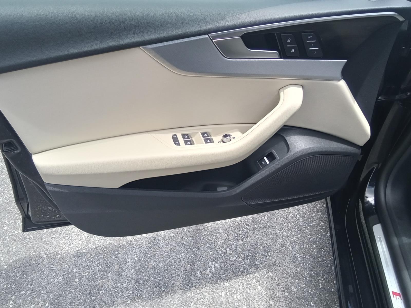 2025 Audi A5 Sportback S line Premium