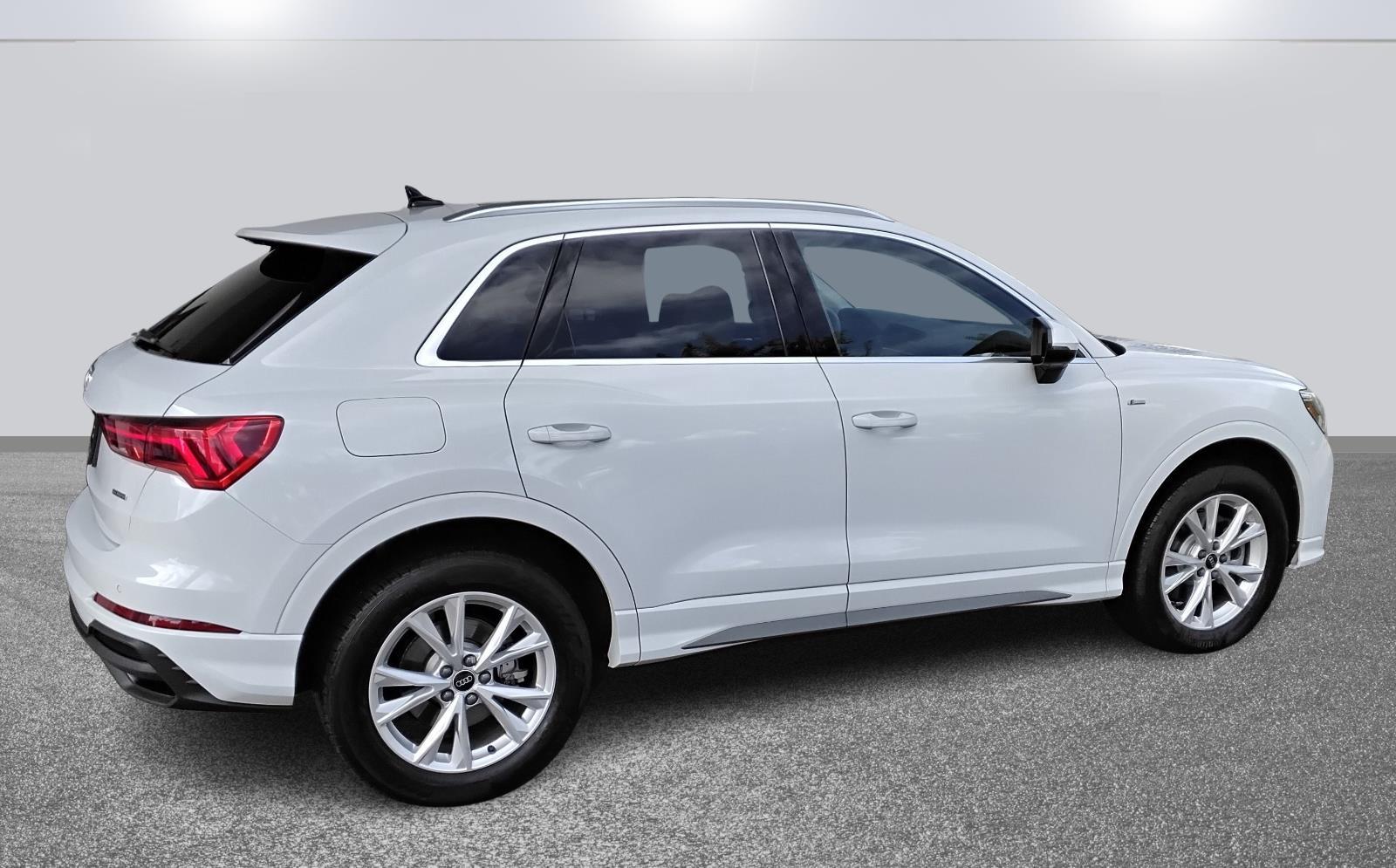 2024 Audi Q3 S line Premium Plus