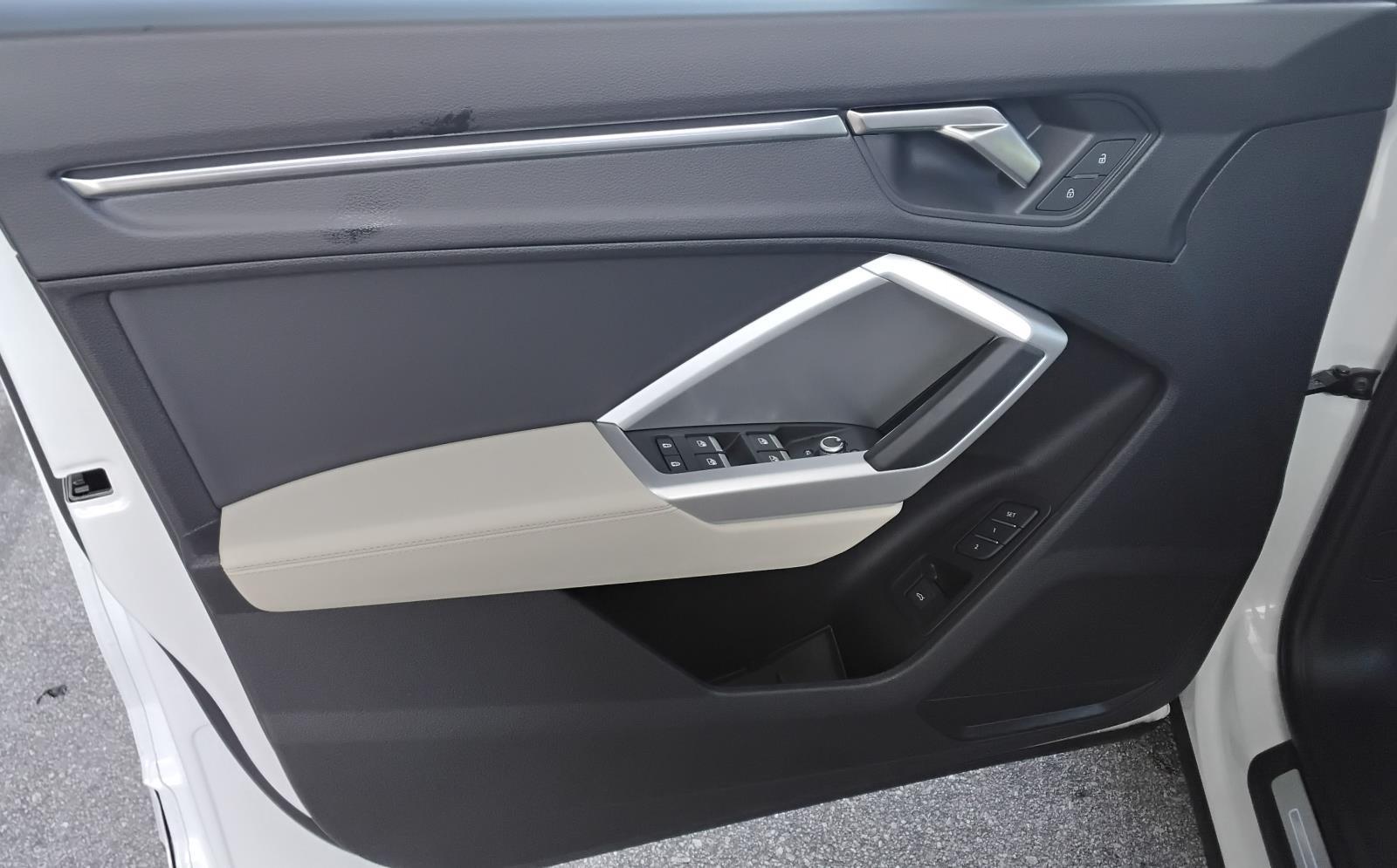 2024 Audi Q3 S line Premium Plus