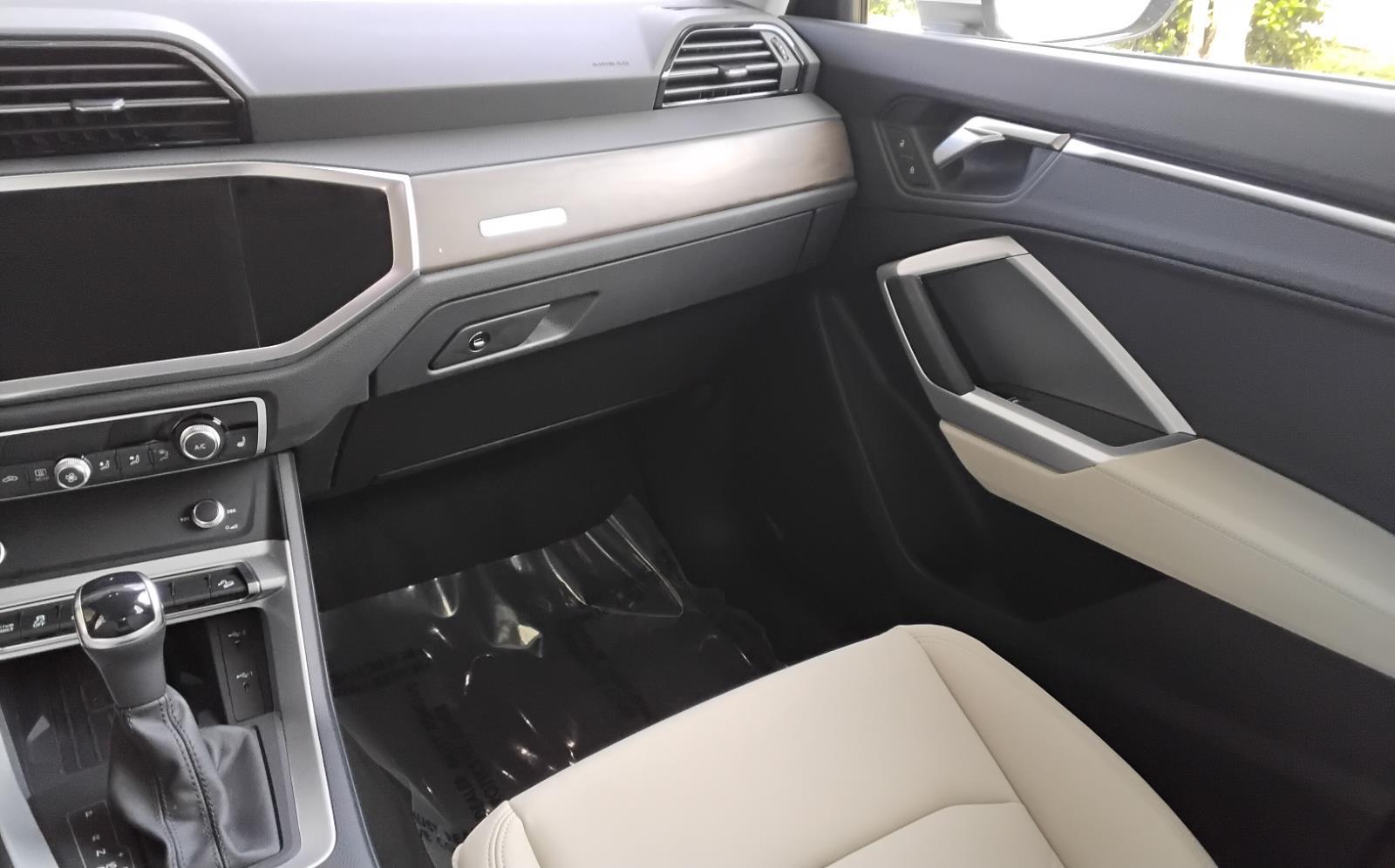 2024 Audi Q3 S line Premium Plus