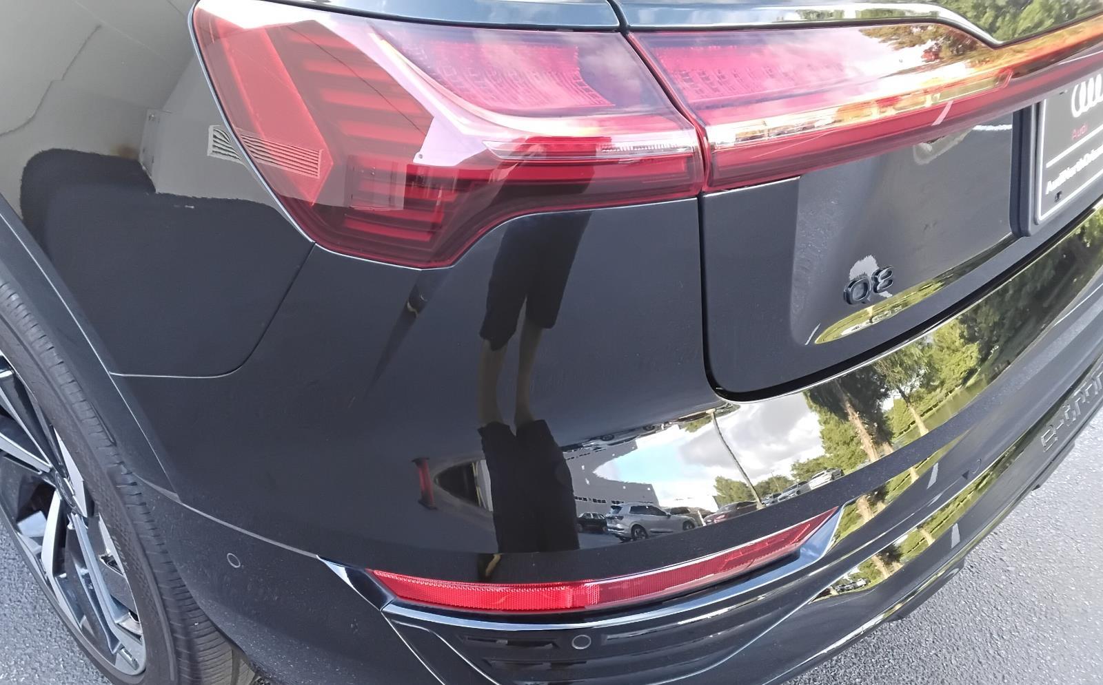 2024 Audi Q8 e-tron Premium Plus