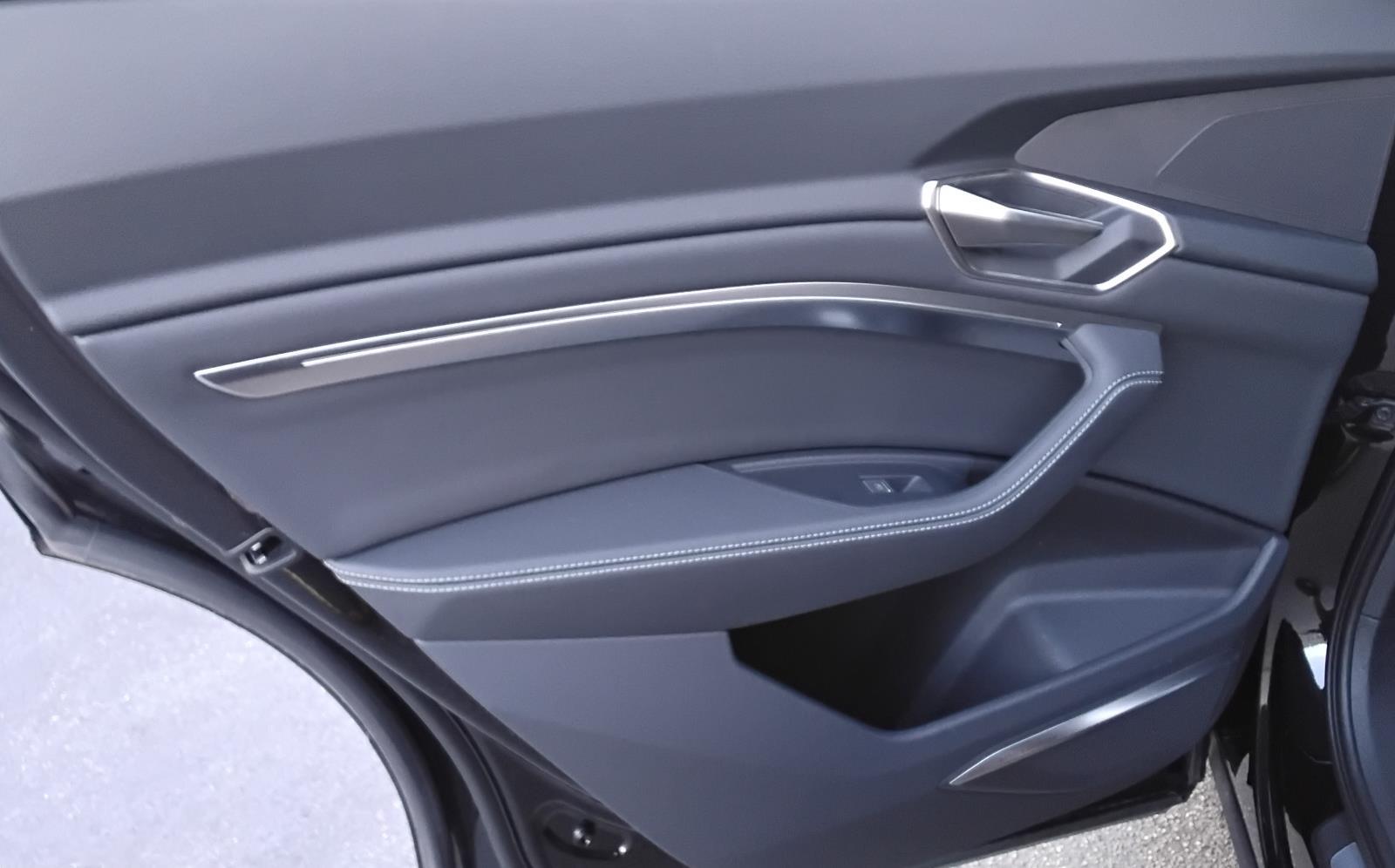 2024 Audi Q8 e-tron Premium Plus